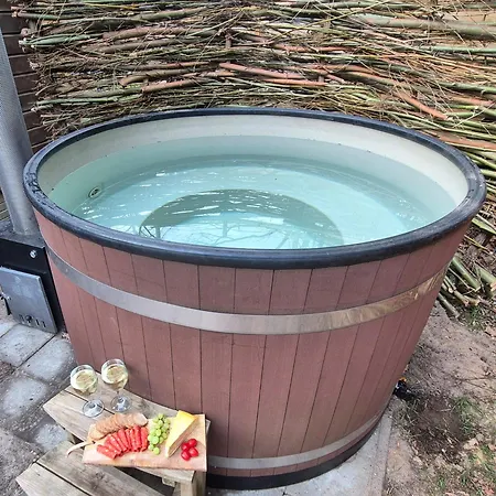 アパート Reelax Hottub En Vrij Uitzicht Over Het Bos Diessen